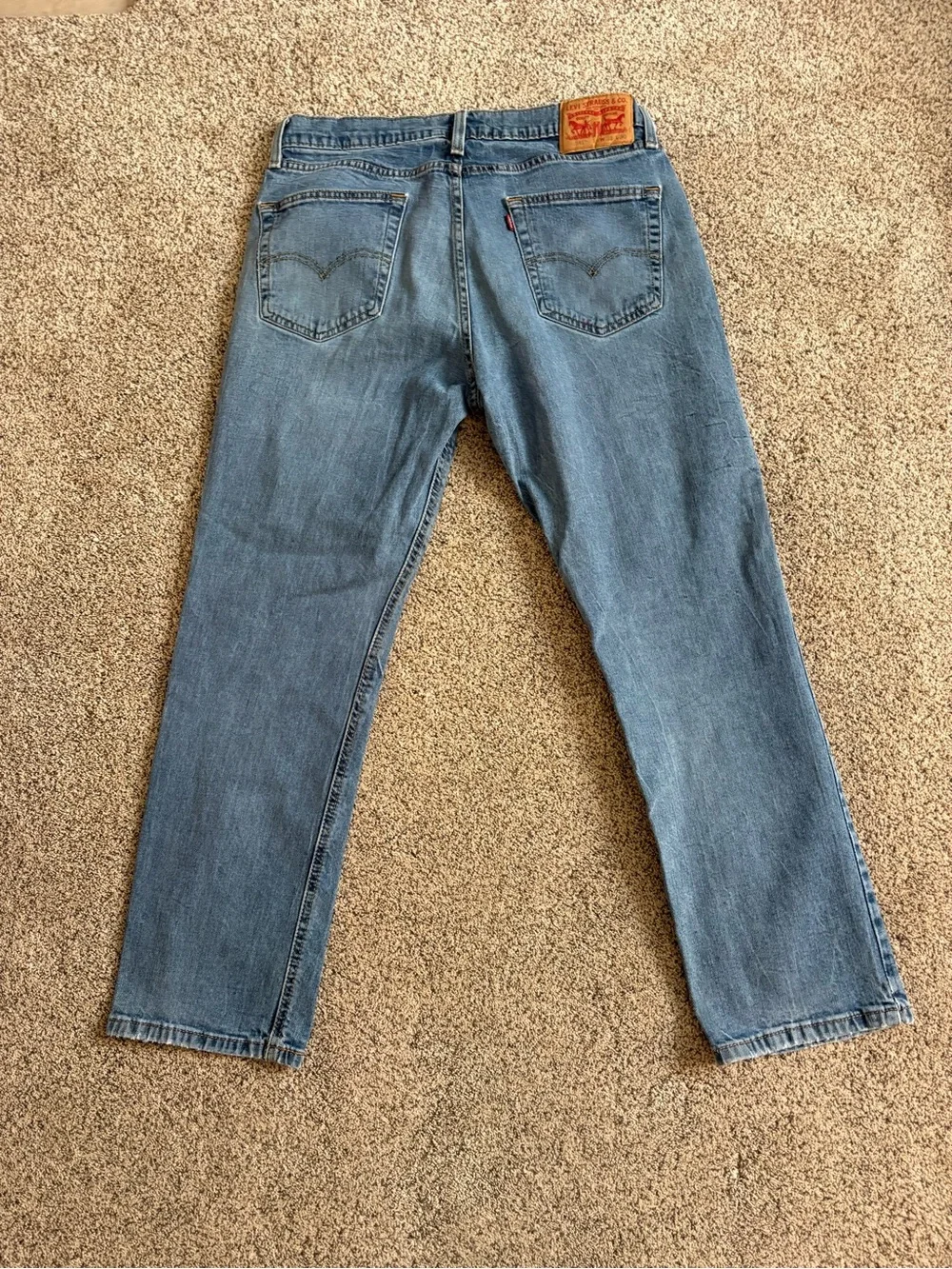 Levi’s 541 Athletic Taper Jeans Medium Wash Blue Size 33x30